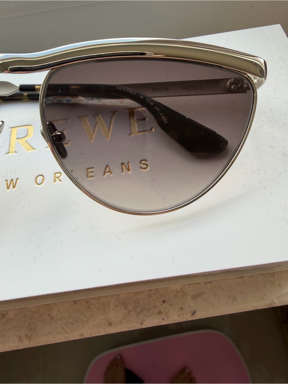 KREWE Heidi sunglasses Silver Chroma + Tortuga Noir - Picture 9 of 15